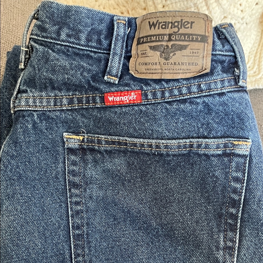 Wrangler Premium Quality Blue Jeans 36X32 regular fit